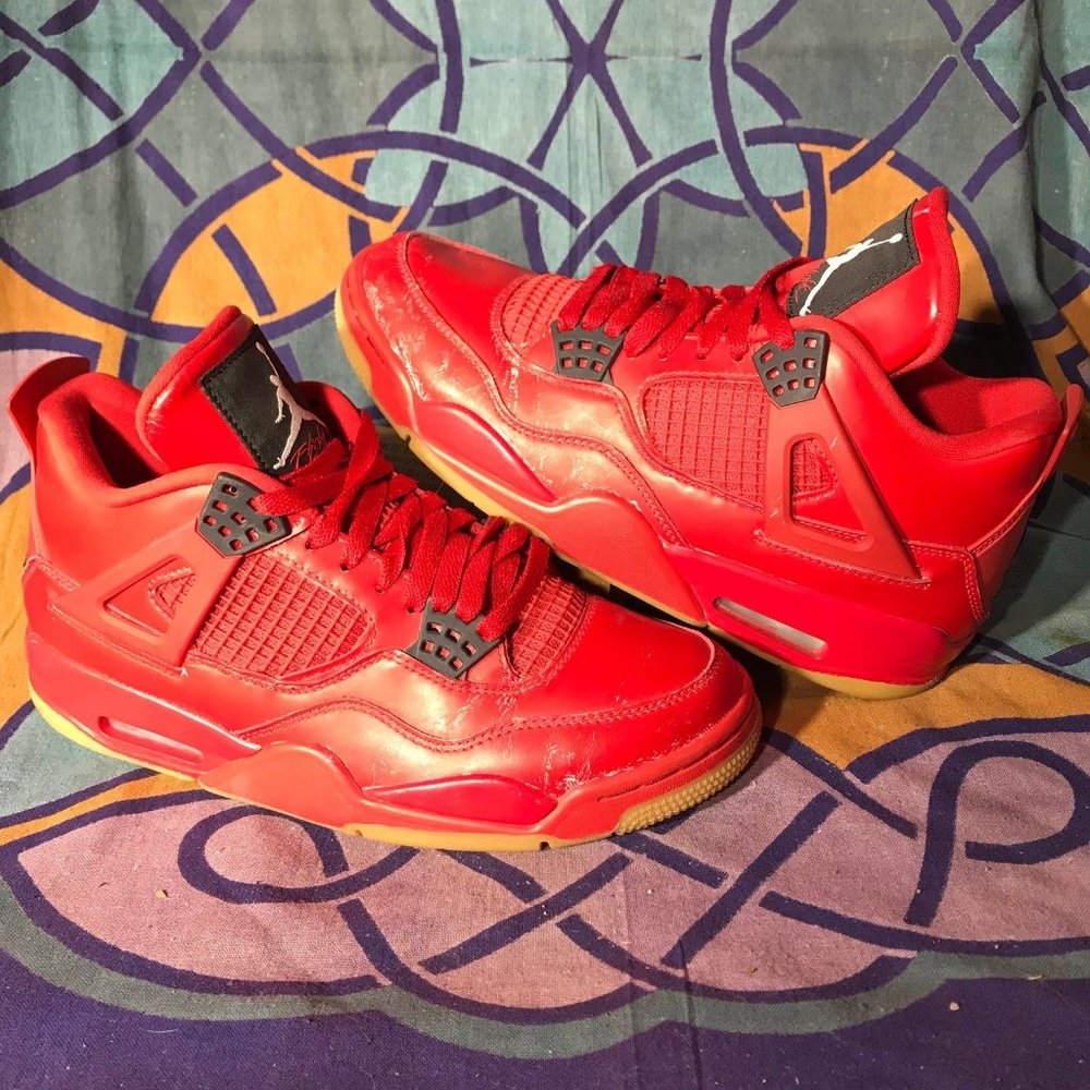 AV3914-600 Air Jordan 4 Retro NRG 'Singles Day' Red EUC Womens Size 9.5 Mens 8